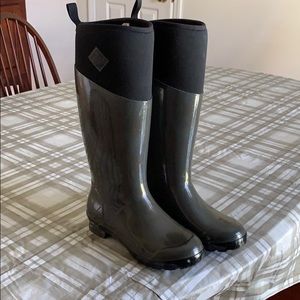 Muck Boots ladies size 7